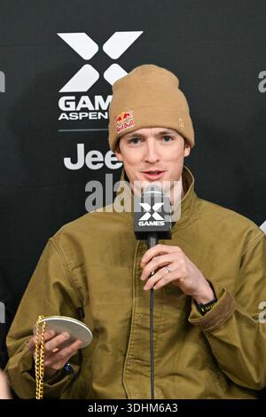 Aspen, Colorado, Stati Uniti. 22 gennaio 2026. SCOTTY JAMES parla durante la conferenza stampa di apertura.atleti di tutto il mondo gareggiano agli X Games 2026 ospitati al Buttermilk Mountain di Aspen, Colorado. (Credit Image: © Kai River Kanzer/ZUMA Press Wire) SOLO PER USO EDITORIALE! Non per USO commerciale! Foto Stock