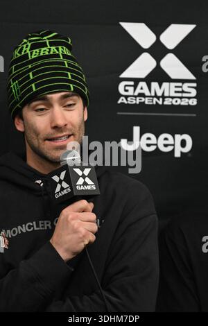 Aspen, Colorado, Stati Uniti. 22 gennaio 2026. ALEX HALL parla durante la conferenza stampa di apertura.atleti di tutto il mondo gareggiano agli X Games 2026 ospitati al Buttermilk Mountain di Aspen, Colorado. (Credit Image: © Kai River Kanzer/ZUMA Press Wire) SOLO PER USO EDITORIALE! Non per USO commerciale! Foto Stock