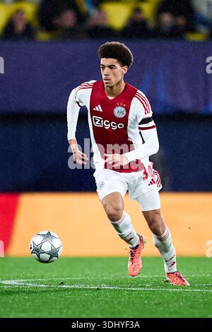 VILLARREAL, SPAGNA - 20 GENNAIO: Aaron Bouwman dell'AFC Ajax corre con la palla durante la fase MD7 della UEFA Champions League 2025/26 tra V. Foto Stock