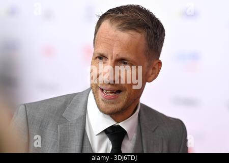 Oliver POCHER moderatore,Coemdian, Einzelbild,angeschnittenes Einzelmotiv,Ritratto,Porträt. 50.Deutscher Filmball, Roter Teppich, Red Carpet, AM 24.01.2026 im H o t e l B a y e r i s c h e r H o f, M u e n c h e n. *** Oliver POCHER Presenter, Coemdian, immagine singola, ritaglio, ritratto, ritratto 50 German Film Ball, Red Carpet, Red Carpet, il 24 01 2026 m u e n c h e n Foto Stock