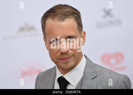 Oliver POCHER moderatore,Coemdian, Einzelbild,angeschnittenes Einzelmotiv,Ritratto,Porträt. 50.Deutscher Filmball, Roter Teppich, Red Carpet, AM 24.01.2026 im H o t e l B a y e r i s c h e r H o f, M u e n c h e n. *** Oliver POCHER Presenter, Coemdian, immagine singola, ritaglio, ritratto, ritratto 50 German Film Ball, Red Carpet, Red Carpet, il 24 01 2026 m u e n c h e n Foto Stock