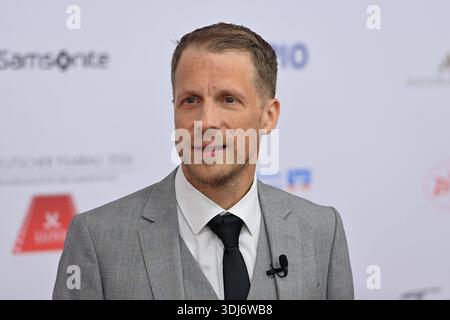 Oliver POCHER moderatore,Coemdian, Einzelbild,angeschnittenes Einzelmotiv,Ritratto,Porträt. 50.Deutscher Filmball, Roter Teppich, Red Carpet, AM 24.01.2026 im H o t e l B a y e r i s c h e r H o f, M u e n c h e n. *** Oliver POCHER Presenter, Coemdian, immagine singola, ritaglio, ritratto, ritratto 50 German Film Ball, Red Carpet, Red Carpet, il 24 01 2026 m u e n c h e n Foto Stock