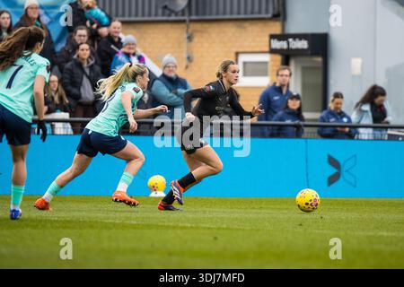 Londra, Regno Unito. 25 gennaio 2026. Kerstin Casparij (18 Manchester City) torna all'interno durante la partita tra London City Lionesses e Manchester City nella Super League femminile al CopperJax Community Stadium, Bromley, Londra, Inghilterra, domenica 25 gennaio 2026. Credito: SPP Sport Press Photo. /Alamy Live News Foto Stock