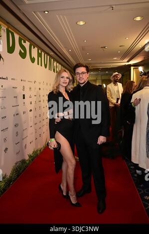 Sara Kulka und Christian bei der 8. Dschungelparty zum Start der RTL Show 'Ich bin ein Star - Holt mich hier raus!' Hotel JW Marriott. Berlino, 23,0 Foto Stock