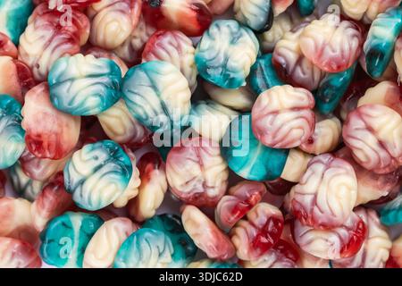 caramelle colorate in gelatina di frutta a forma di cervello Foto Stock