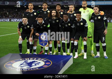 I giocatori del Chelsea FC posano per una foto della squadra durante la partita di calcio di UEFA Champions League 2025/2026 tra il Napoli e il Chelsea FC allo stadio Diego Armando Maradona di Napoli (Italia), 28 gennaio 2026. Foto Stock