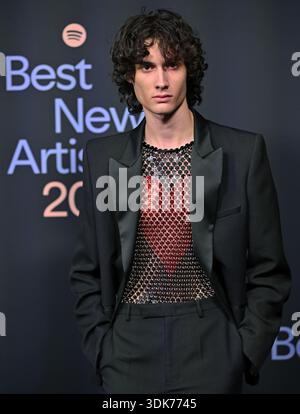 West Hollywood, Stati Uniti. 29 gennaio 2026. Sombr arriva per il 2026 Best New Artist Party di Spotify al Lot di Formosa a West Hollywood, California, giovedì 29 gennaio 2026. Foto di Chris Chew/UPI credito: UPI/Alamy Live News Foto Stock