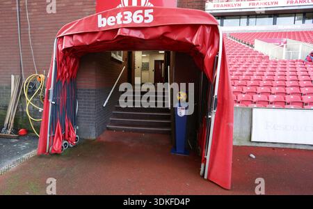 Stoke-on-Trent, Regno Unito, 31 gennaio 2026. Il pallone della partita davanti alla partita del Campionato Sky Bet tra Stoke City e Southampton allo stadio bet365. Foto Stock