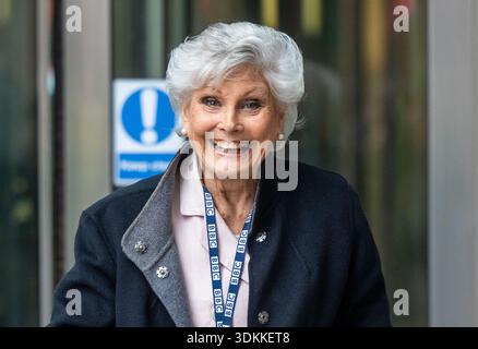 Londra, Regno Unito. 1 febbraio 2026. Angela Rippon, ex emittente televisiva e giornalista, alla BBC for Sunday con Laura Kuenssberg. Crediti: Mark Thomas/Alamy Live News Foto Stock