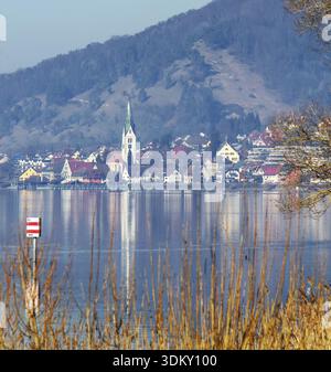 Sipplingen am Lake Costanza con la chiesa di San Martino Foto Stock