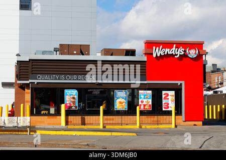 Un ristorante in franchigia di fast food Wendy's in Jamaica Queens, New York City. Foto Stock