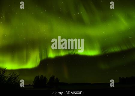 bella aurora boreale nel cielo settentrionale Foto Stock