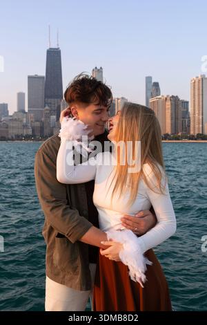 Foto di una coppia matura sul prato di Chicago Foto Stock