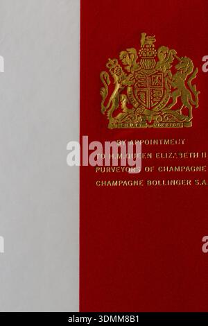 Su appuntamento con la Regina Elisabetta II fornitori di Champagne - Royal Warrant sulla scatola di Bollinger Champagne speciale cuvee Brut - Royal warrants Foto Stock