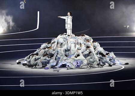 Milano, Italia. 6 febbraio 2026. MILANO, ITALIA 20260206La cerimonia di apertura olimpica a San Siro a Milano durante le Olimpiadi di Cortina a Milano. *** L'immagine è inclusa nel PACCHETTO SPORTIVO. Per altre IMMAGINI DI PAGAMENTO ** foto: Jessica Gow/TT/Code 10070 questo testo è tradotto automaticamente credito: TT News Agency/Alamy Live News Foto Stock
