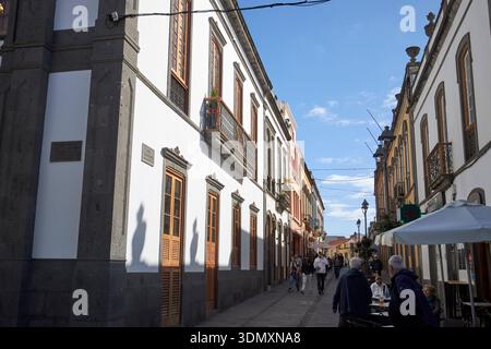calle leon y castillo nel centro storico di arucas, gran canaria, isole canarie, spagna Foto Stock
