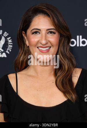 Beverly Hills, Stati Uniti. 8 febbraio 2026. BEVERLY HILLS, LOS ANGELES, CALIFORNIA, USA - 07 FEBBRAIO: D'Arcy Carden arriva al 78° Annual Directors Guild of America (DGA) Awards tenutosi presso il Beverly Hilton Hotel il 7 febbraio 2026 a Beverly Hills, Los Angeles, California, Stati Uniti. (Foto di Xavier Collin/Image Press Agency) credito: Image Press Agency/Alamy Live News Foto Stock