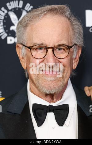 Beverly Hills, Stati Uniti. 8 febbraio 2026. BEVERLY HILLS, LOS ANGELES, CALIFORNIA, USA - 07 FEBBRAIO: Steven Spielberg arriva al 78° Annual Directors Guild of America (DGA) Awards tenutosi al Beverly Hilton Hotel il 7 febbraio 2026 a Beverly Hills, Los Angeles, California, Stati Uniti. (Foto di Xavier Collin/Image Press Agency) credito: Image Press Agency/Alamy Live News Foto Stock