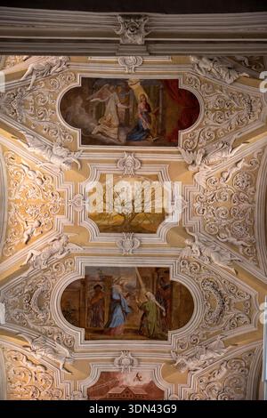 Chiesa parrocchiale di nostra Signora (Parrocchia superiore) a Bamberga, Baviera, Germania, storica chiesa gotica con torri gemelle, architettura medievale Foto Stock