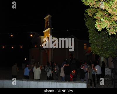 Festeggiamenti pasquali presso la Chiesa di Xanthates, Corfù, Grecia Foto Stock