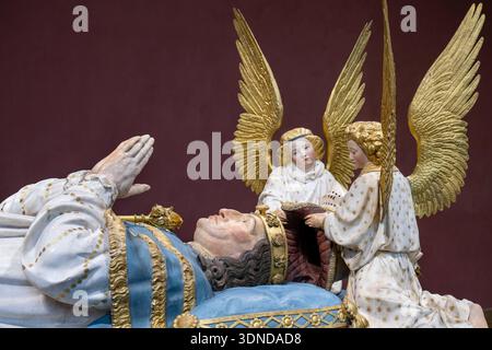 Francia, Cote d'Or, Digione, area dichiarata Patrimonio dell'Umanità dall'UNESCO, Museo delle Belle Arti nell'ex palazzo dei Duchi di Borgogna, sala delle tombe, statua reclinata del cenotafio del duca di Borgogna Philippe le Hardi Foto Stock