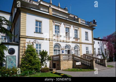 Vista dell'edificio del Museo presso il Giardino Botanico dell'Università Jagellonica a Cracovia, Polonia. Foto Stock