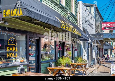 Empanola, ristorante che serve empanadas di ispirazione sudamericana a New Orleans, Louisiana, Stati Uniti. Foto Stock