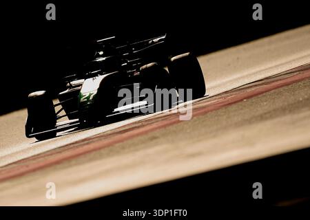 BARCELLONA, SPAGNA - 12 FEBBRAIO: Yevan David dello Sri Lanka e (27) AIX Racing guidano in pista durante il terzo giorno dei test pre-stagionali della FIA di Formula 3 al Circuit de Barcelona Catalunya il 12 febbraio 2026 a Barcellona, Spagna. (Foto di Pablo Rodriguez/Quality Sport Images) Foto Stock