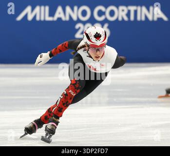 Milano, Lombardia, Italia. 12 febbraio 2026. FLORENCE BRUNELLE del Canada nelle semifinali femminili 500m dello Short Track Speed Skating ai Giochi Olimpici invernali 2026 di Milano Cortina. (Credit Image: © Mickael Chavet/ZUMA Press Wire) SOLO PER USO EDITORIALE! Non per USO commerciale! Foto Stock