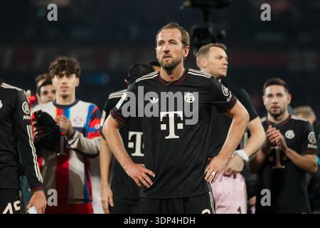 Calcio, Bundesliga, 1.FC Köln - FC Bayern München, Harry Kane (#9 - FC Bayern München) Foto Stock