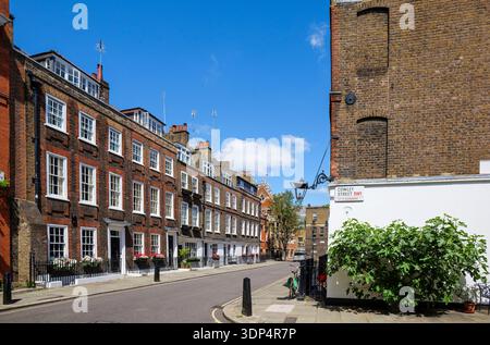 Londra - 07 05 2022: Veduta di Barton St Foto Stock