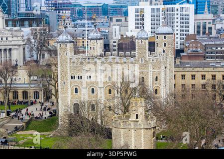 La Torre di Londra è uno storico castello situato nel centro di Londra Foto Stock