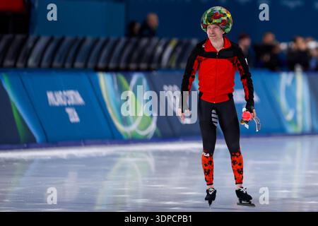 Milano, Italia. 13 febbraio 2026. MILANO, ITALIA - 13 FEBBRAIO: Ted-Jan Bloemen del Canada dopo in una sessione di allenamento durante il giorno 7 del pattinaggio di velocità - Milano Cortina 2026 Olimpiadi invernali al Milano Speed Skating Stadium il 13 febbraio 2026 a Milano, Italia. (Foto di Joris Verwijst/Agenzia BSR) credito: Agenzia BSR/Alamy Live News Foto Stock