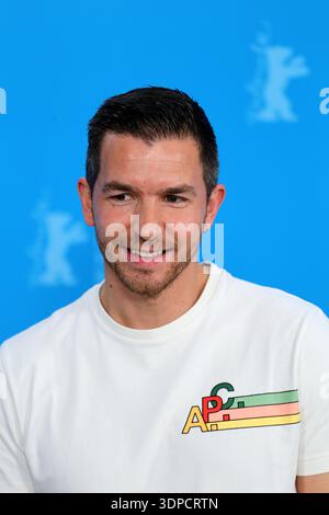 Berlino, Germania. 14 febbraio 2026. Matteo Simon posa durante il photocall per "Heysel 85" al 76° Berlin International Film Festival (Berlinale) di Berlino. Il festival si svolge dal 12 al 22 febbraio 2026. (Credit Image: © Rouzbeh Fouladi/ZUMA Press Wire) SOLO PER USO EDITORIALE! Non per USO commerciale! Foto Stock