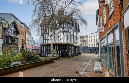 The Old House, un edificio in legno del XVII secolo a High Town, Hereford, Herefordshire, Regno Unito, il 12 febbraio 2026 Foto Stock