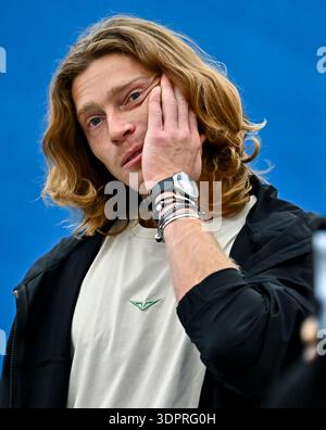 Doha, Qatar. 14 febbraio 2026. Andrey Rublev della Russia partecipa a un evento mediatico in vista del Qatar ExxonMobil Open 2026 presso il Khalifa International Tennis Complex, con il torneo che si svolgerà dal 16 al 21 febbraio. Credito: SOPA Images Limited/Alamy Live News Foto Stock