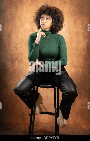 Studio donna premurosa Foto Stock