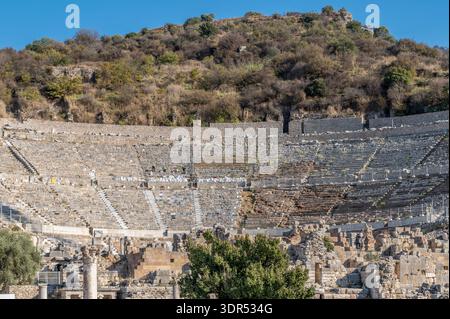 Il grande Teatro di Efeso, situato a Türkiye vicino a Selcúk Foto Stock