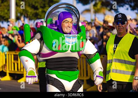Mardi Gras a Santa Cruz de Tenerife 2026. Gran parata di COSO Apoteosis. Foto Stock