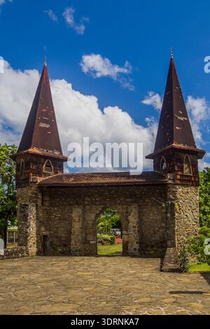Polinesia francese - Isola di Nuku Hiva, Cattedrale di Notre Dame Foto Stock