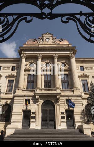 Bucarest, Romania. 29 settembre 2023 l'edificio storico della Banca Nazionale di Romania, BNR, nella capitale della città rumena di Bucarest Foto Stock