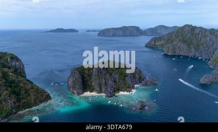 Vista aerea dell'isola Shimizu a El Nido, Palawan, Filippine. Tour Di Un percorso e di un luogo. Foto di alta qualità Foto Stock