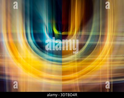 Un'opera d'arte astratta digitale caratterizzata da vivaci e sovrapposti percorsi di luce gialla e arancione che formano linee fluide e curve contro un dorso scuro e sfocato Foto Stock