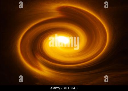 Solar Storm, Un'immagine digitale CGI caratterizzata da un vortice vorticoso di calde tonalità dorate su uno sfondo scuro e fumoso. Lo schema a spirale crea un ipno Foto Stock