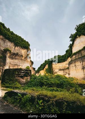 Melasti Beach a Uluwatu Foto Stock