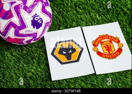 LONDRA, REGNO UNITO, 23 FEBBRAIO 2026: Wolverhampton Wanderers vs. Manchester United derby match in Premier League. Logo del club e officia Foto Stock