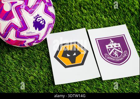 LONDRA, REGNO UNITO, 23 FEBBRAIO 2026: Wolverhampton Wanderers vs. Burnley Derby match in Premier League. Logo del club e calcio ufficiale Foto Stock