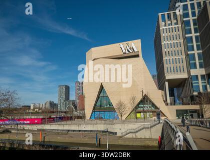 Edificio del Victoria and Albert Museum East a Stratford, East London, Regno Unito Foto Stock