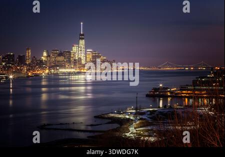 New York Financial District, Freedom Tower e Verrazano Narrows Bridge Foto Stock