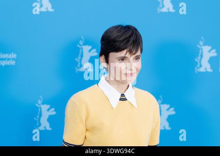 Elena Anaya partecipa alle pose alla fotocall "Rosebush Pruning" durante il 76° Berlinale International Film Festival di Berlino al Grand Hyatt Hotel il prossimo febbraio Foto Stock